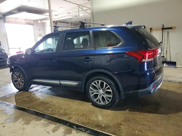 JA4AZ3A31JZ047789 2018 MITSUBISHI OUTLANDER - Image 2