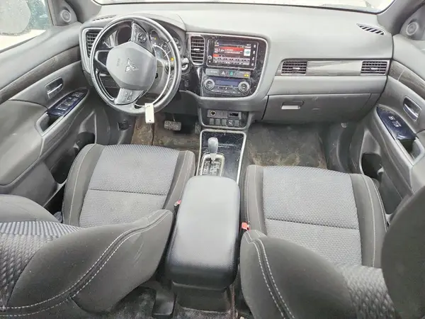 JA4AZ3A31JZ050191 2018 MITSUBISHI OUTLANDER - Image 8