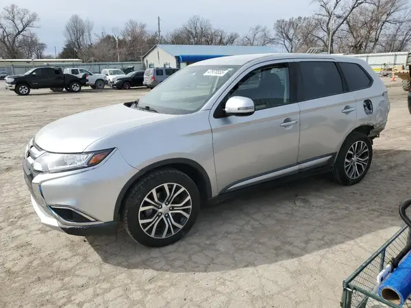 JA4AZ3A31JZ053950 2018 MITSUBISHI OUTLANDER - Image 1