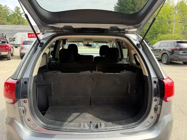 JA4AZ3A31JZ056721 2018 MITSUBISHI OUTLANDER - Image 8