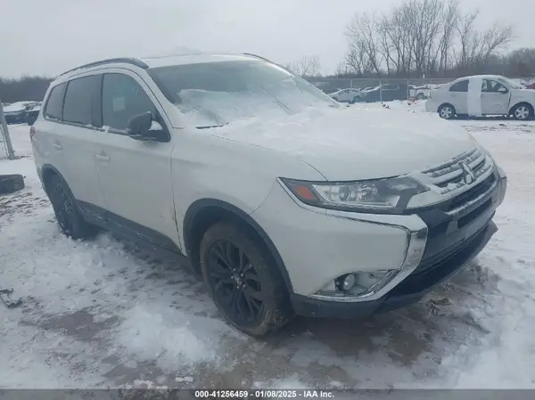 JA4AZ3A31JZ063894 2018 MITSUBISHI OUTLANDER - Image 1