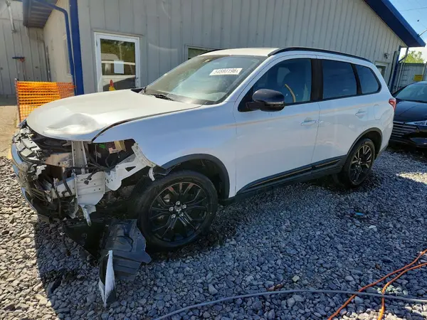 JA4AZ3A31JZ064401 2018 MITSUBISHI OUTLANDER - Image 1