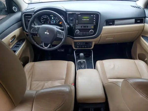 JA4AZ3A31KJ000830 2019 MITSUBISHI OUTLANDER - Image 8