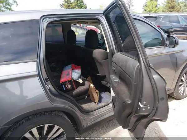 JA4AZ3A31KJ001587 2019 MITSUBISHI OUTLANDER - Image 8