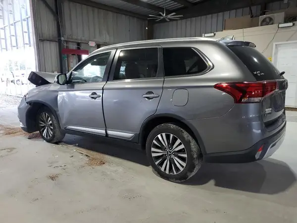 JA4AZ3A31KZ006564 2019 MITSUBISHI OUTLANDER - Image 2