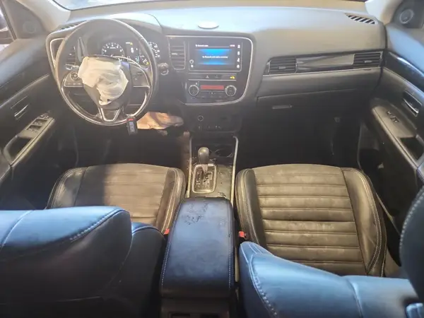 JA4AZ3A31KZ007844 2019 MITSUBISHI OUTLANDER - Image 8