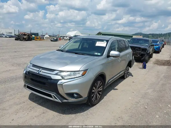 JA4AZ3A31KZ008587 2019 MITSUBISHI OUTLANDER - Image 2