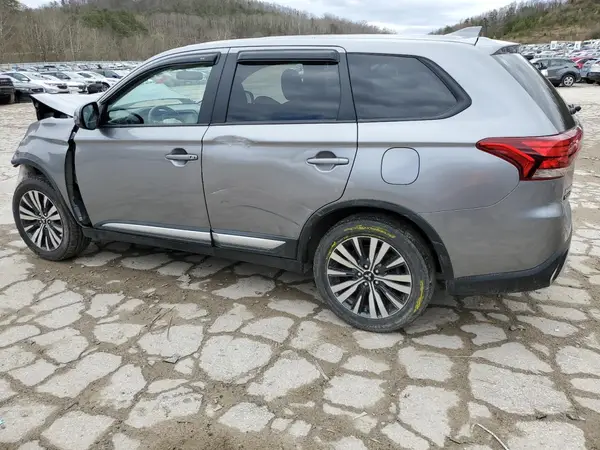 JA4AZ3A31KZ013871 2019 MITSUBISHI OUTLANDER - Image 2