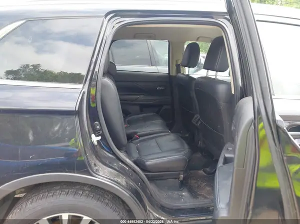 JA4AZ3A31KZ014163 2019 MITSUBISHI OUTLANDER - Image 8