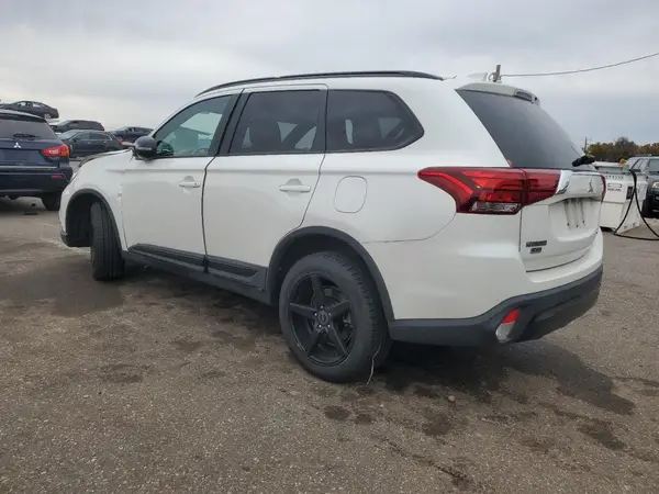 JA4AZ3A31KZ025714 2019 MITSUBISHI OUTLANDER - Image 2
