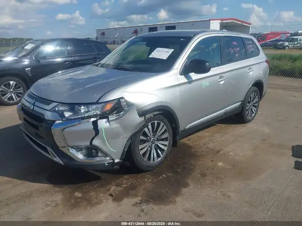 JA4AZ3A31KZ026233 2019 MITSUBISHI OUTLANDER - Image 2