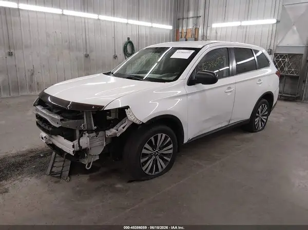 JA4AZ3A31KZ026314 2019 MITSUBISHI OUTLANDER - Image 2
