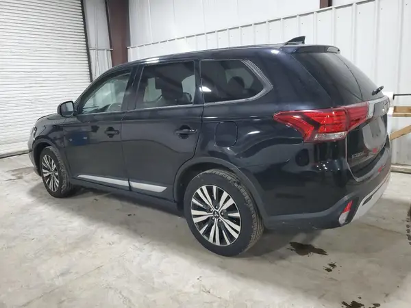 JA4AZ3A31KZ029424 2019 MITSUBISHI OUTLANDER - Image 2
