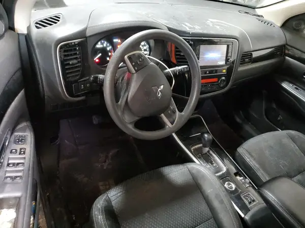 JA4AZ3A31KZ029424 2019 MITSUBISHI OUTLANDER - Image 8