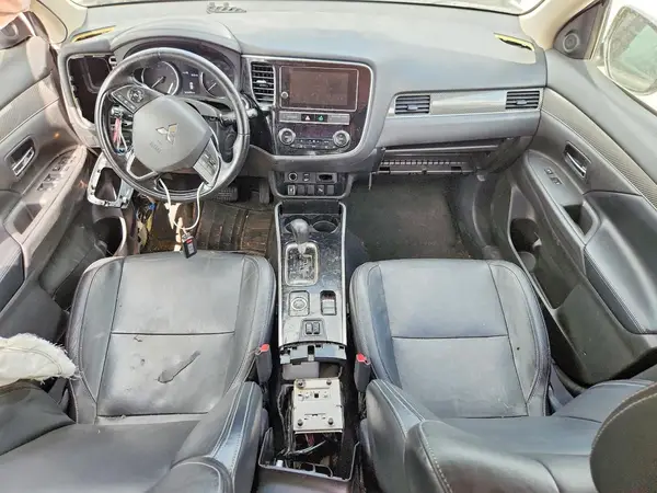 JA4AZ3A31KZ036776 2019 MITSUBISHI OUTLANDER - Image 8