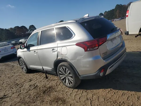 JA4AZ3A31KZ038690 2019 MITSUBISHI OUTLANDER - Image 2