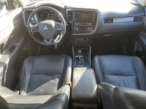 JA4AZ3A31KZ038933 2019 MITSUBISHI OUTLANDER - Image 8