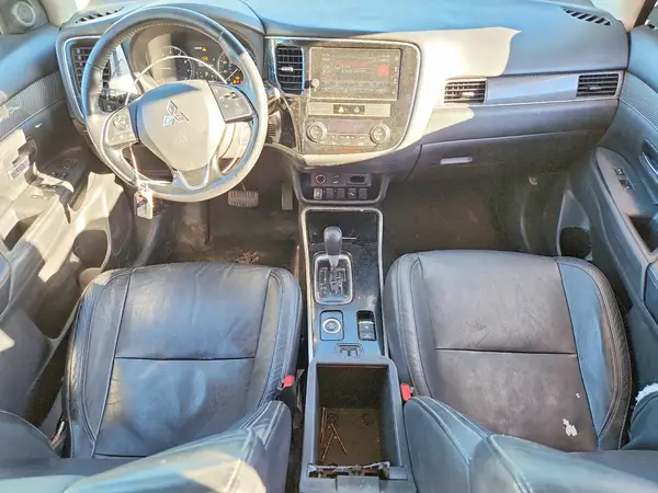 JA4AZ3A31KZ039113 2019 MITSUBISHI OUTLANDER - Image 8