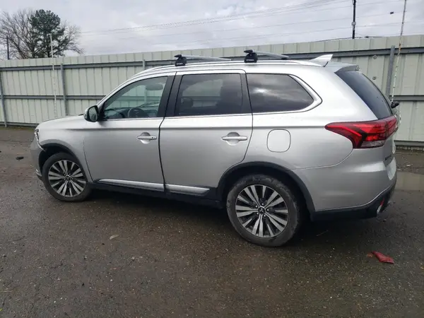 JA4AZ3A31KZ039371 2019 MITSUBISHI OUTLANDER - Image 2