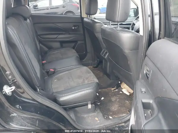 JA4AZ3A31KZ041055 2019 MITSUBISHI OUTLANDER - Image 8