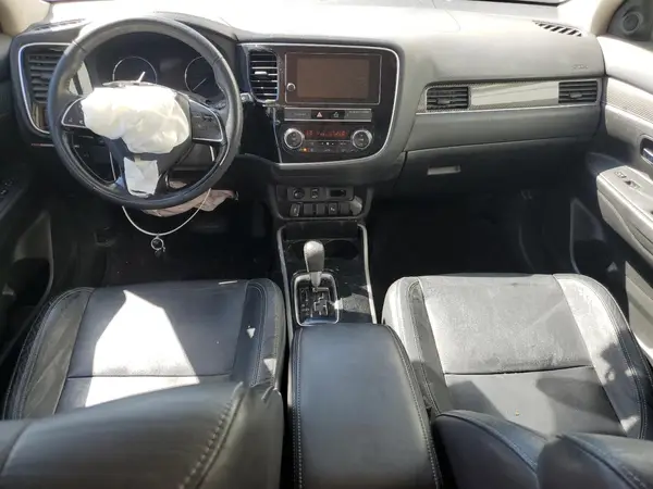 JA4AZ3A31KZ042030 2019 MITSUBISHI OUTLANDER - Image 8