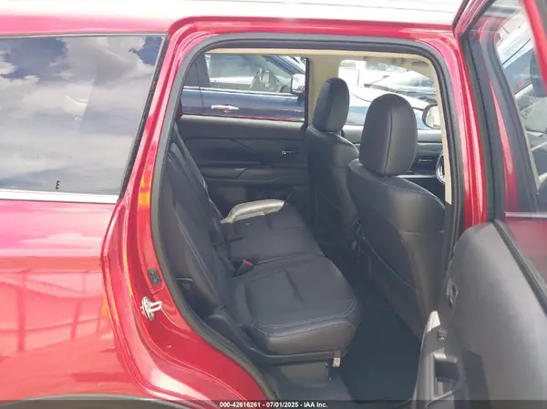JA4AZ3A31KZ042142 2019 MITSUBISHI OUTLANDER - Image 8