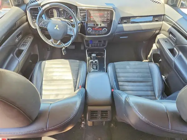 JA4AZ3A31KZ044201 2019 MITSUBISHI OUTLANDER - Image 8