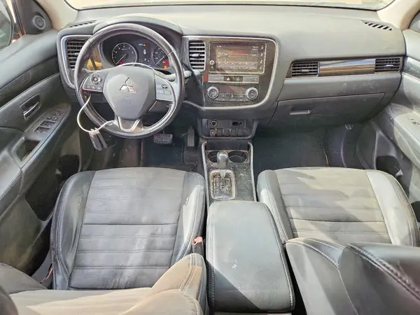 JA4AZ3A31KZ048989 2019 MITSUBISHI OUTLANDER - Image 8