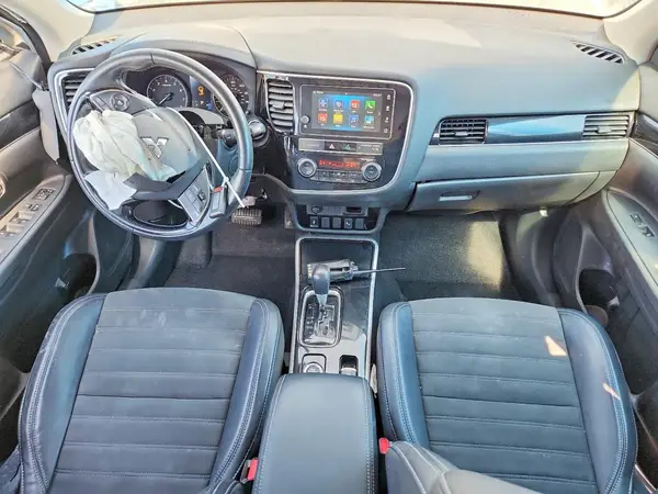 JA4AZ3A31KZ055375 2019 MITSUBISHI OUTLANDER - Image 8