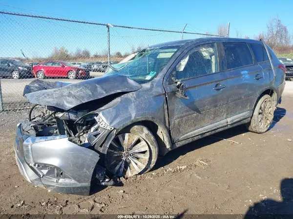 JA4AZ3A31KZ055523 2019 MITSUBISHI OUTLANDER - Image 2