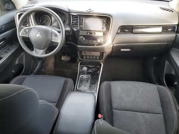 JA4AZ3A31KZ055666 2019 MITSUBISHI OUTLANDER - Image 8