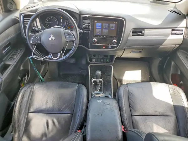 JA4AZ3A31LJ001008 2020 MITSUBISHI OUTLANDER - Image 8