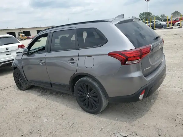 JA4AZ3A31LJ001333 2020 MITSUBISHI OUTLANDER - Image 2