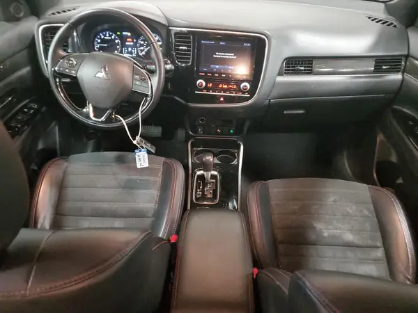 JA4AZ3A31LZ004962 2020 MITSUBISHI OUTLANDER - Image 8