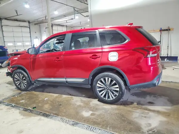 JA4AZ3A31LZ005786 2020 MITSUBISHI OUTLANDER - Image 2