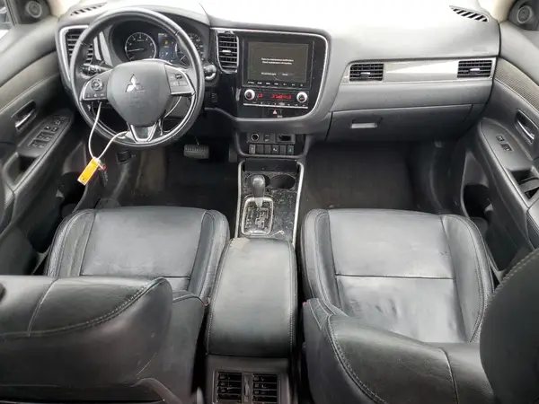 JA4AZ3A31LZ017453 2020 MITSUBISHI OUTLANDER - Image 8