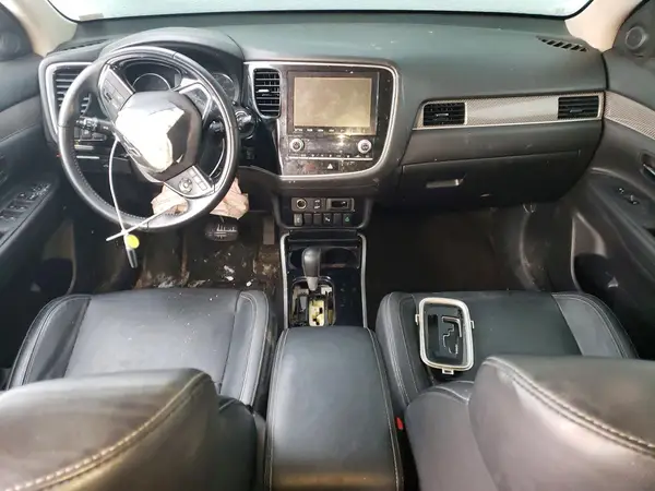 JA4AZ3A31LZ019705 2020 MITSUBISHI OUTLANDER - Image 8