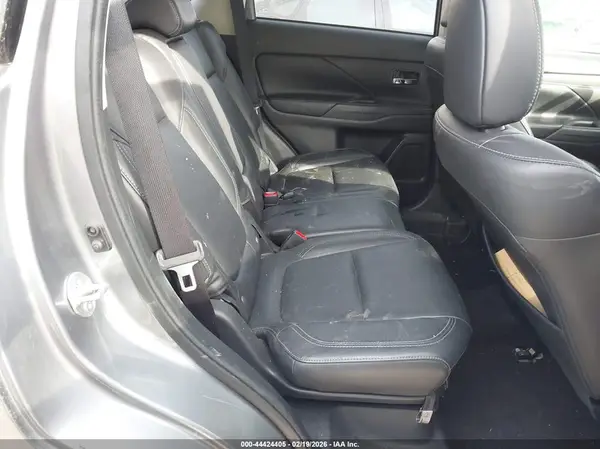 JA4AZ3A31LZ020899 2020 MITSUBISHI OUTLANDER - Image 8