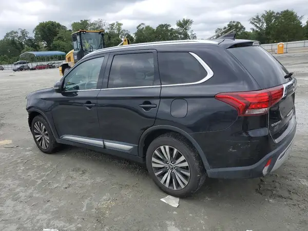 JA4AZ3A31LZ020921 2020 MITSUBISHI OUTLANDER - Image 2