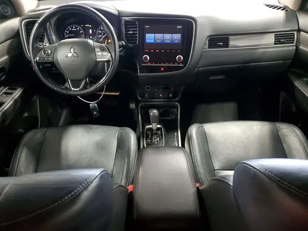JA4AZ3A31LZ023527 2020 MITSUBISHI OUTLANDER - Image 8