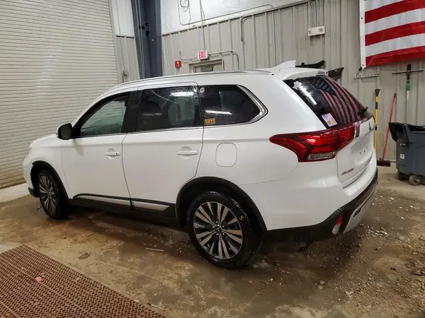 JA4AZ3A31LZ024063 2020 MITSUBISHI OUTLANDER - Image 2