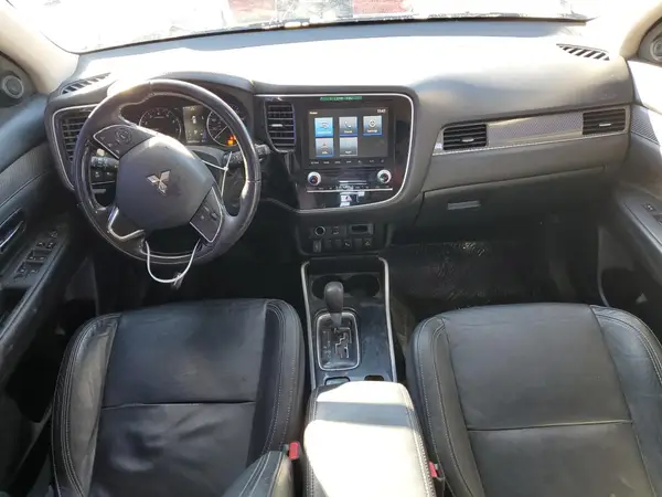 JA4AZ3A31LZ025066 2020 MITSUBISHI OUTLANDER - Image 8
