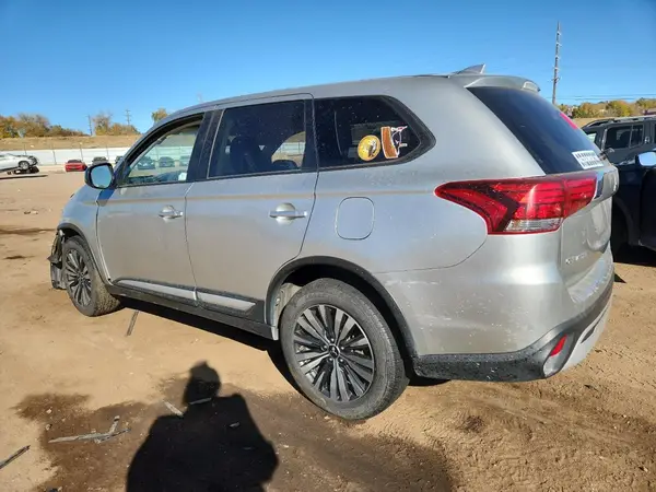JA4AZ3A31LZ026685 2020 MITSUBISHI OUTLANDER - Image 2