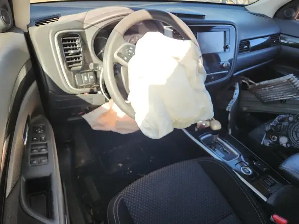 JA4AZ3A31LZ026685 2020 MITSUBISHI OUTLANDER - Image 8