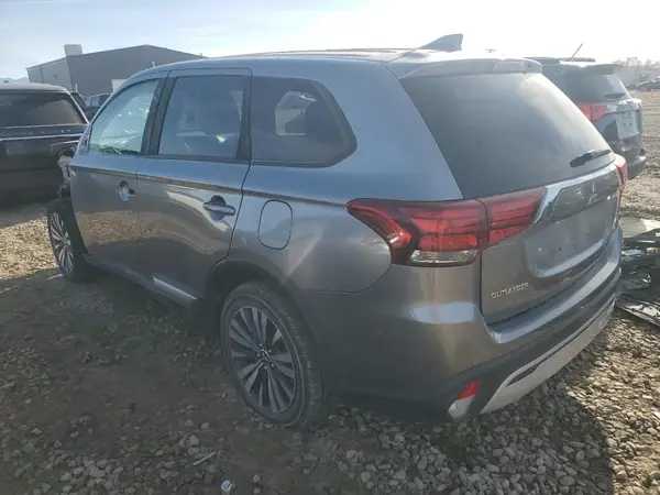 JA4AZ3A31LZ027674 2020 MITSUBISHI OUTLANDER - Image 2