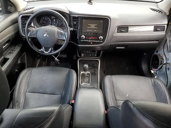 JA4AZ3A31LZ034074 2020 MITSUBISHI OUTLANDER - Image 8