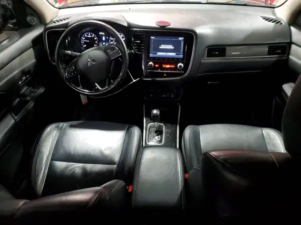 JA4AZ3A31LZ034625 2020 MITSUBISHI OUTLANDER - Image 8
