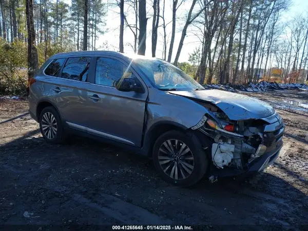 JA4AZ3A31LZ041204 2020 MITSUBISHI OUTLANDER - Image 1
