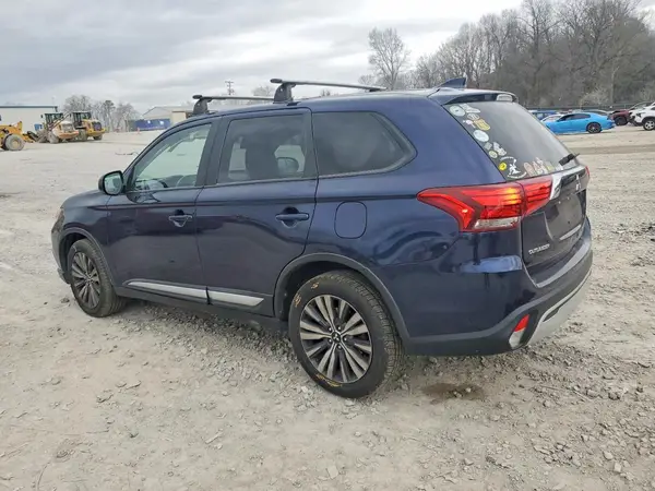 JA4AZ3A31LZ045205 2020 MITSUBISHI OUTLANDER - Image 2
