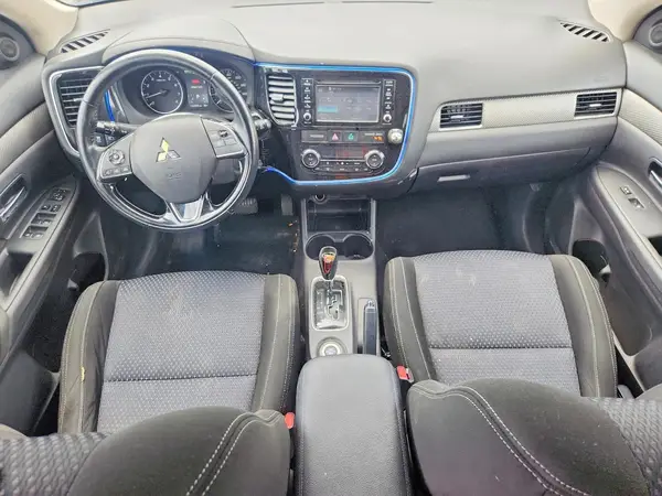 JA4AZ3A32GZ002112 2016 MITSUBISHI OUTLANDER - Image 8